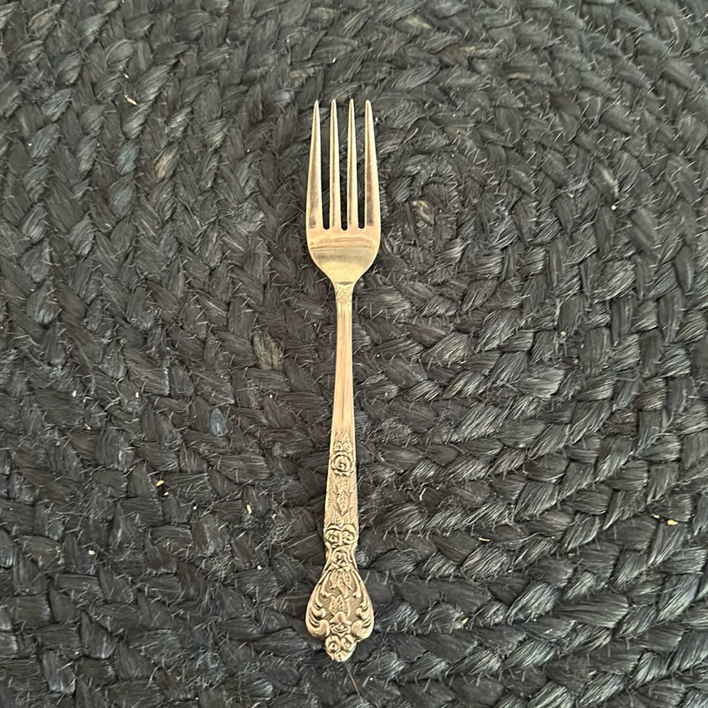 FINAL PRICE $5:  - Versailles stainless steel Salad  Fork